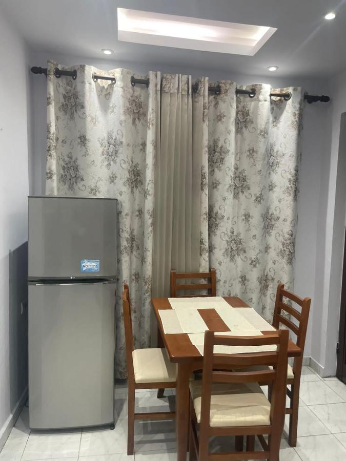 E&B Cosy Apartment 티라나 외부 사진