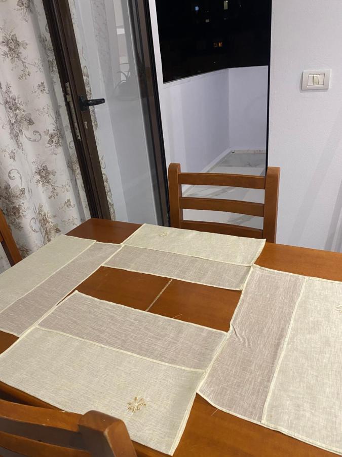 E&B Cosy Apartment 티라나 외부 사진