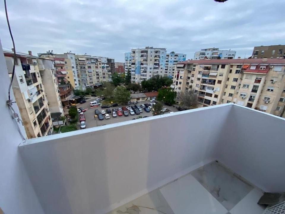 E&B Cosy Apartment 티라나 외부 사진